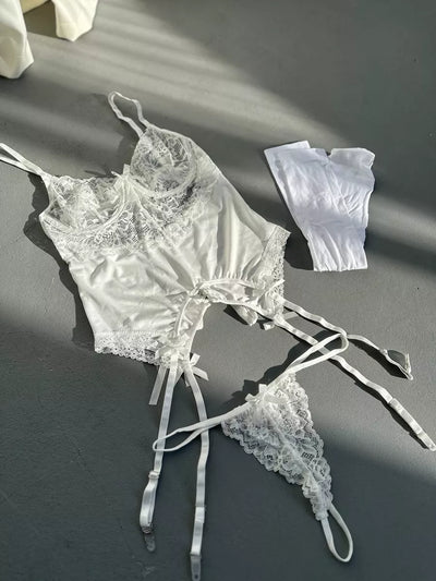 LacyMate Fleur de Neige Lingerie Set